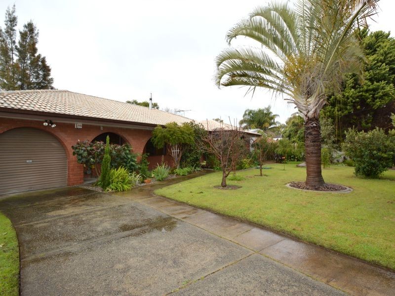 3 Gunnamatta Place, Kelmscott WA 6111