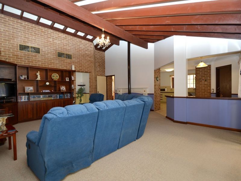 328 Furley Road, Southern River WA 6110