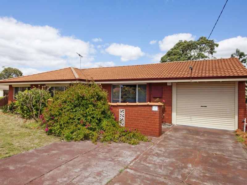 13 Felicia Place, Camillo WA 6111