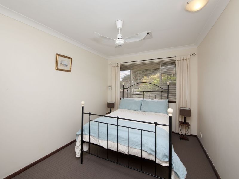 13 Felicia Place, Camillo WA 6111