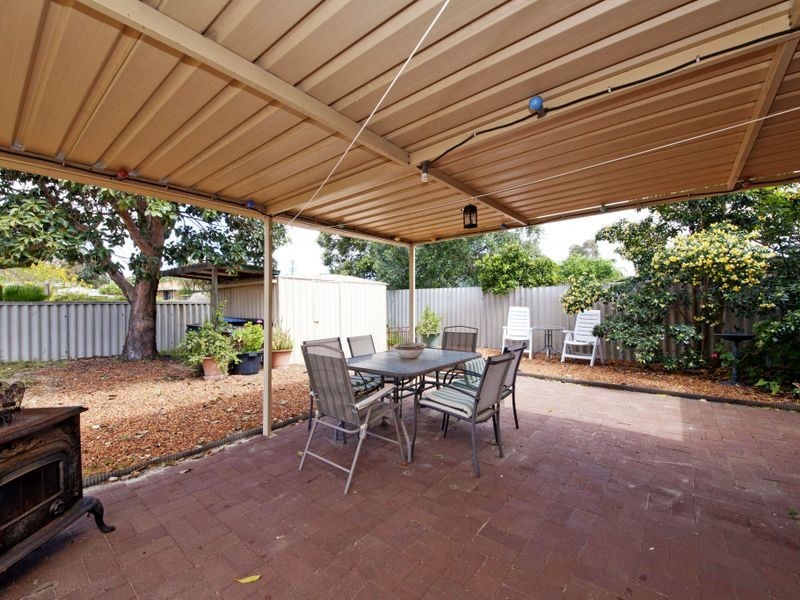13 Felicia Place, Camillo WA 6111