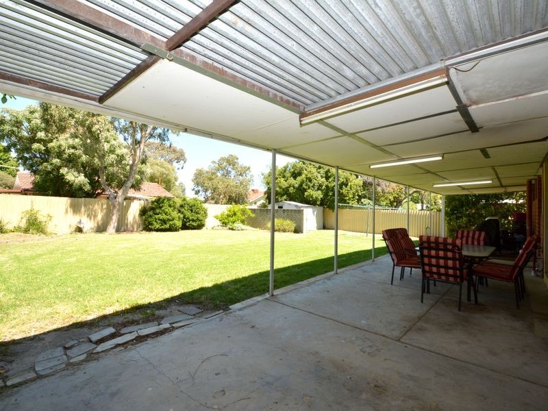 20 Mornington Street, Armadale WA 6112