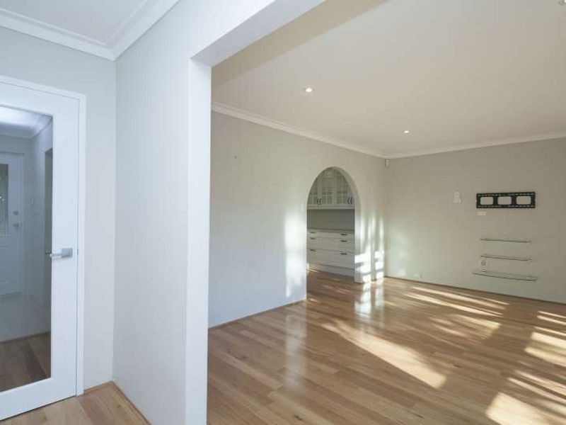 24 Barranduna Drive, Mount Nasura WA 6112