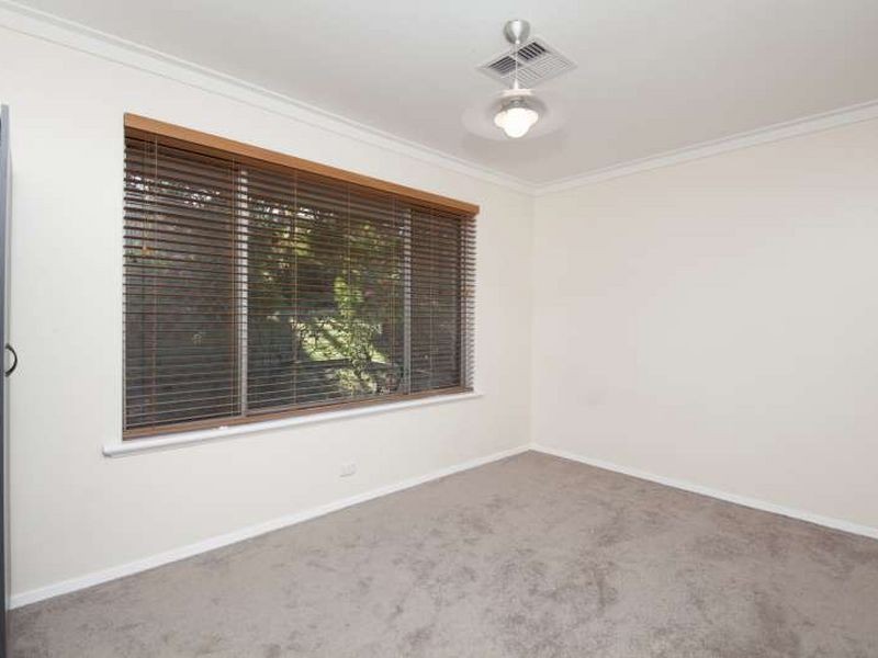 24 Barranduna Drive, Mount Nasura WA 6112