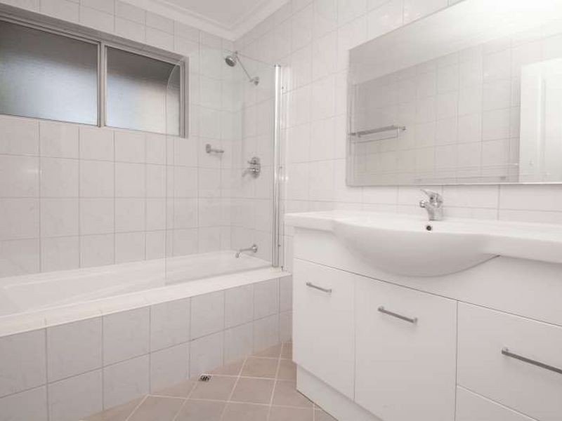 24 Barranduna Drive, Mount Nasura WA 6112