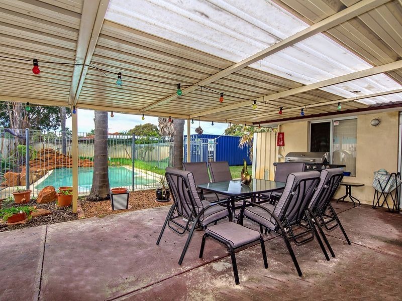 1 Faraday Street, Camillo WA 6111