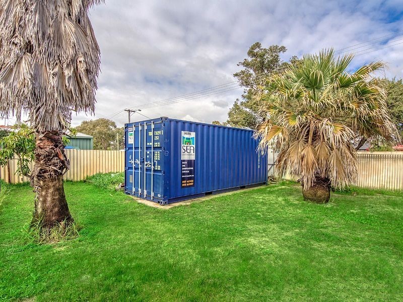 1 Faraday Street, Camillo WA 6111