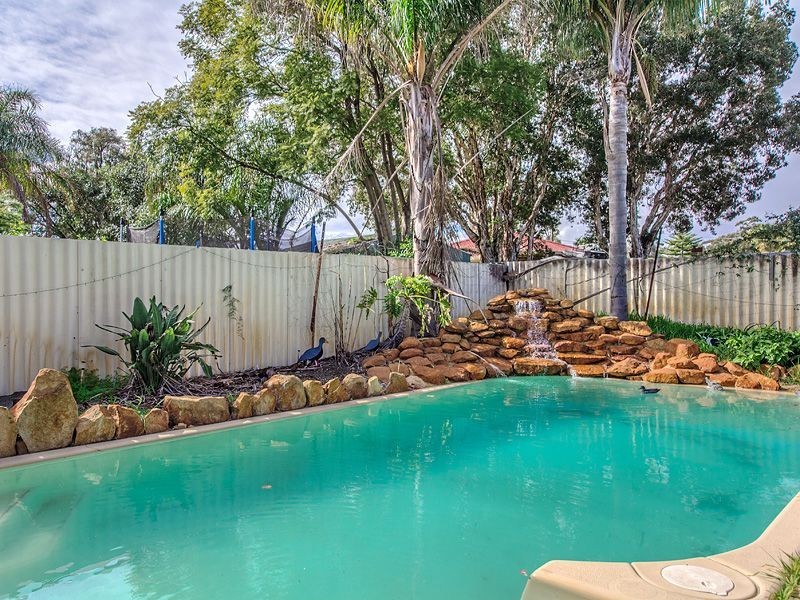 1 Faraday Street, Camillo WA 6111