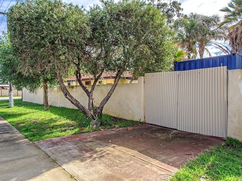 1 Faraday Street, Camillo WA 6111