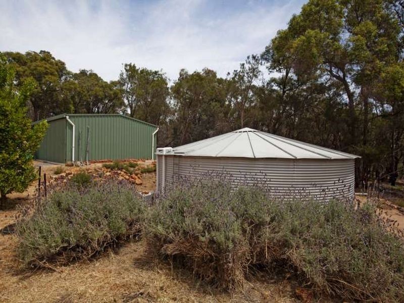 94 Old Coach Road W, Gidgegannup WA 6083