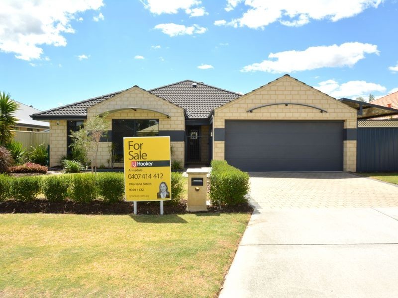 12 Santiago Street, Seville Grove WA 6112