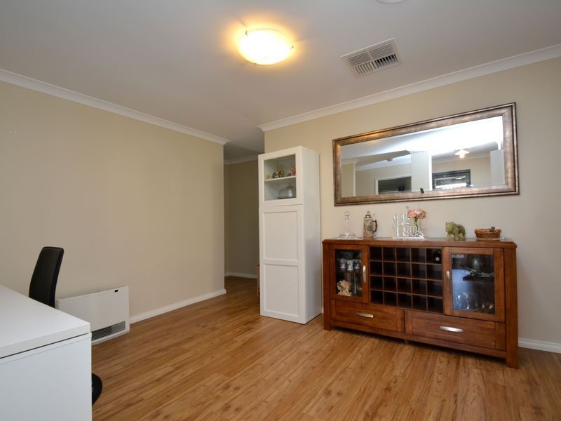 12 Santiago Street, Seville Grove WA 6112