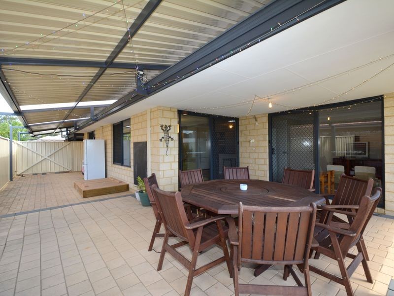 12 Santiago Street, Seville Grove WA 6112