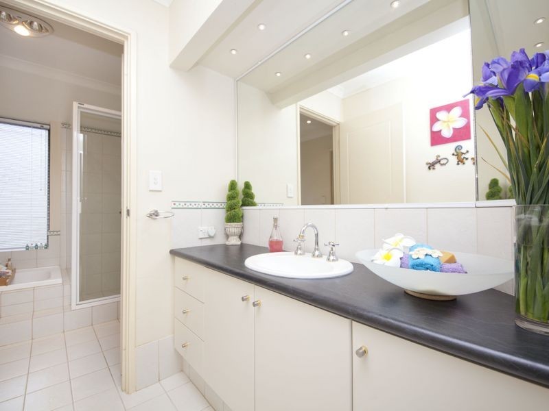 22 Richon Heights, Mount Richon WA 6112