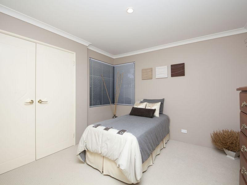 22 Richon Heights, Mount Richon WA 6112