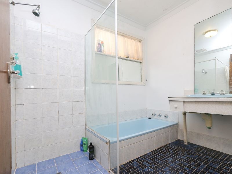 31 Wilfred Road, Thornlie WA 6108