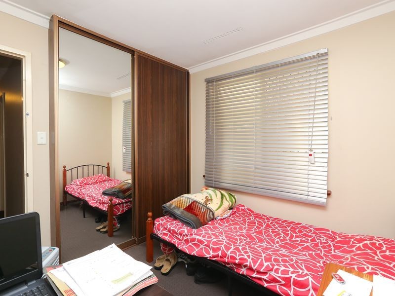 31 Wilfred Road, Thornlie WA 6108