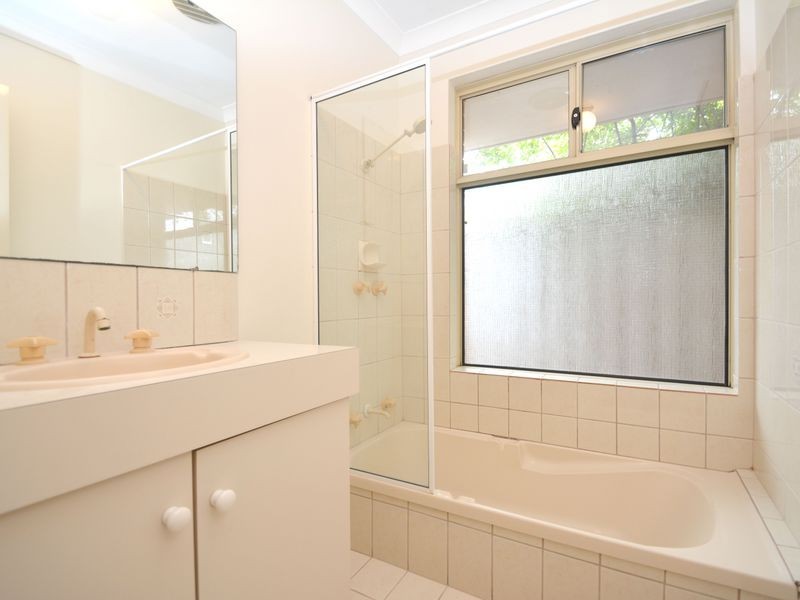 158 Seville Drive, Seville Grove WA 6112