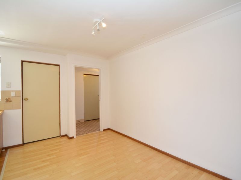 2/28 Shirley Avenue, Mount Pleasant WA 6153