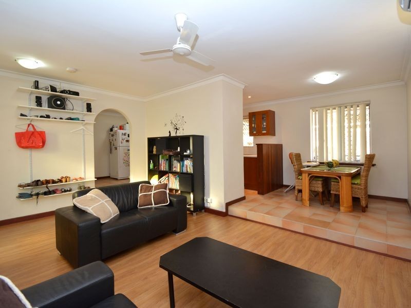 18 Weston Terrace, Kelmscott WA 6111