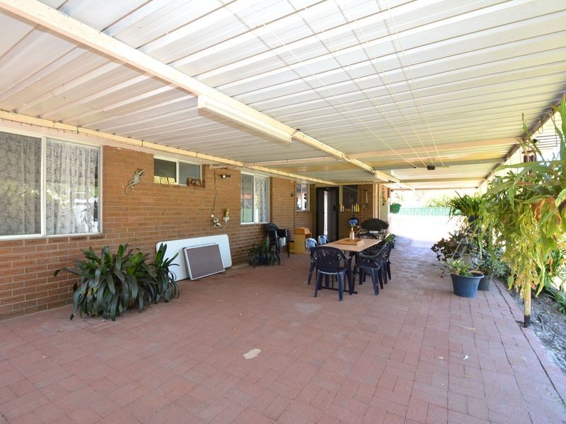 5 Namoi Place, Armadale WA 6112
