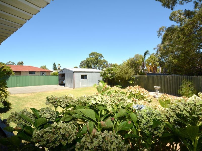 5 Namoi Place, Armadale WA 6112