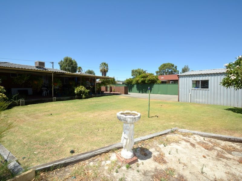 5 Namoi Place, Armadale WA 6112