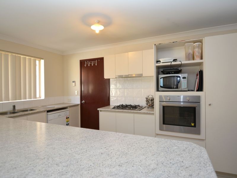 12 Hastie Close, Brookdale WA 6112
