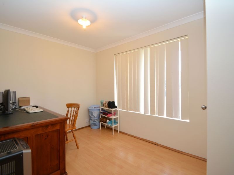 12 Hastie Close, Brookdale WA 6112