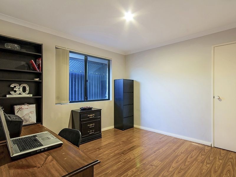 62 Plaistowe Boulevard, Darling Downs WA 6122