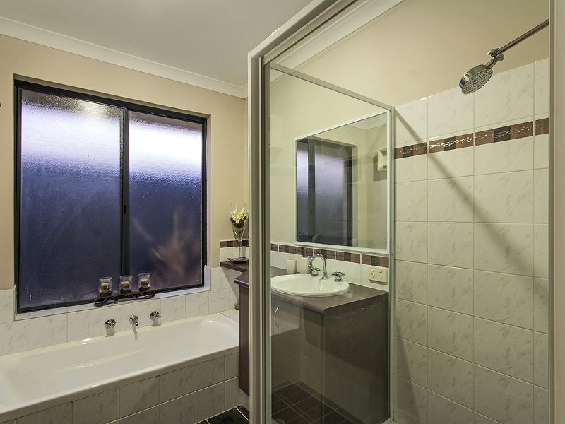 62 Plaistowe Boulevard, Darling Downs WA 6122