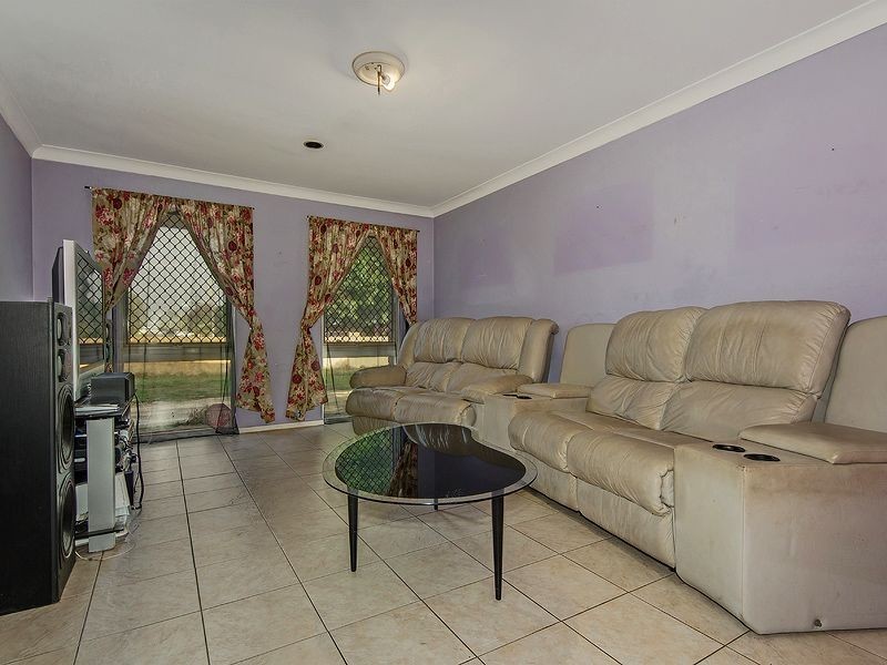 7 Claunelle Road, Armadale WA 6112