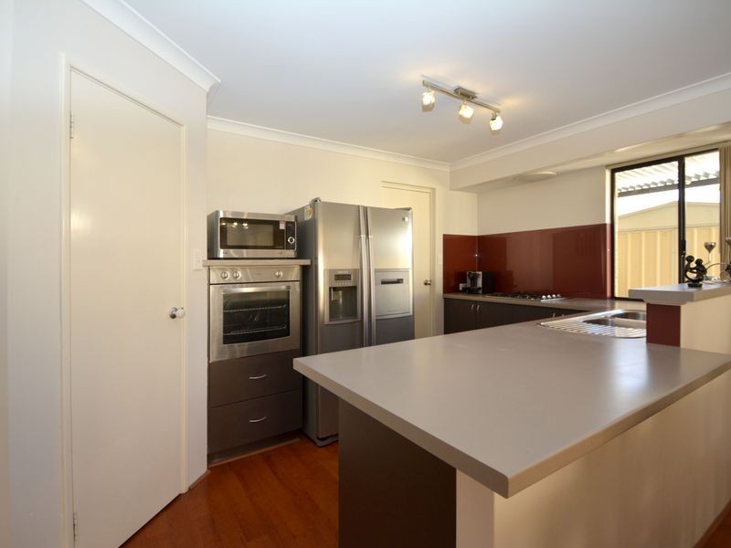 13 Santiago Street, Seville Grove WA 6112