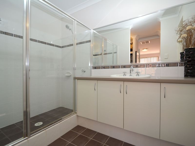 13 Santiago Street, Seville Grove WA 6112