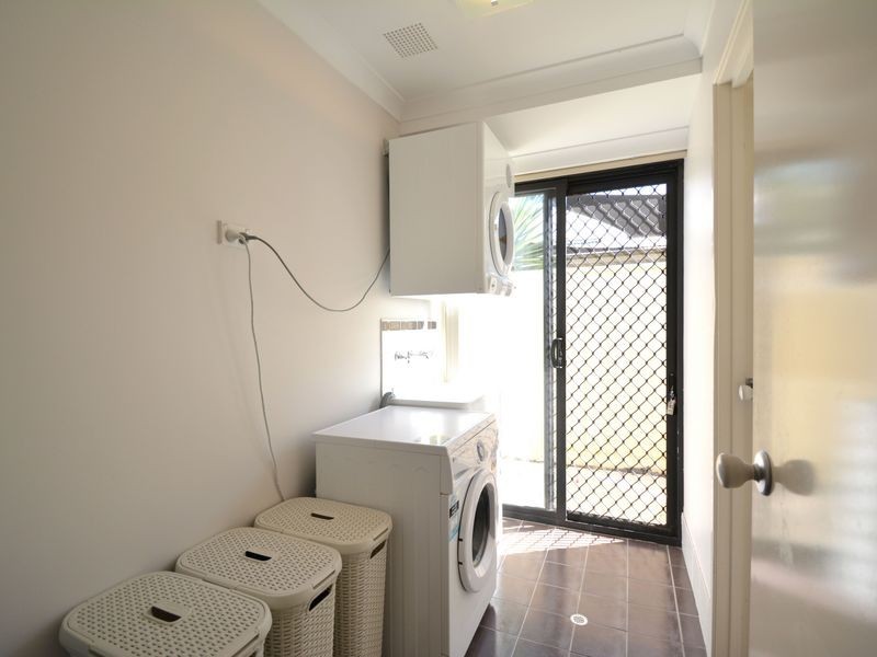 13 Santiago Street, Seville Grove WA 6112