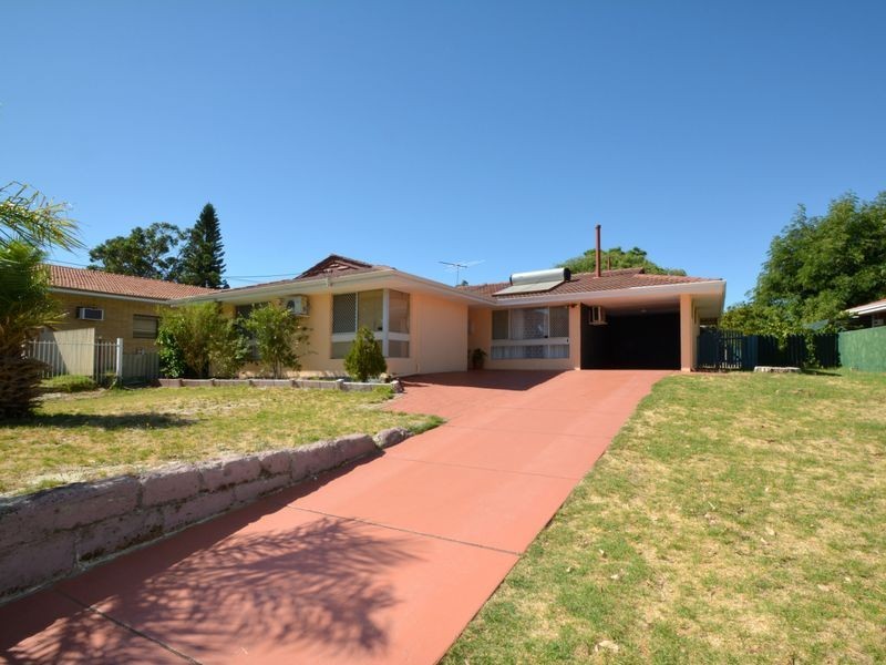 4 Foster Road, Kelmscott WA 6111