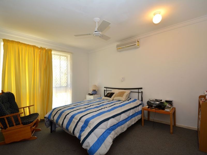 4 Foster Road, Kelmscott WA 6111