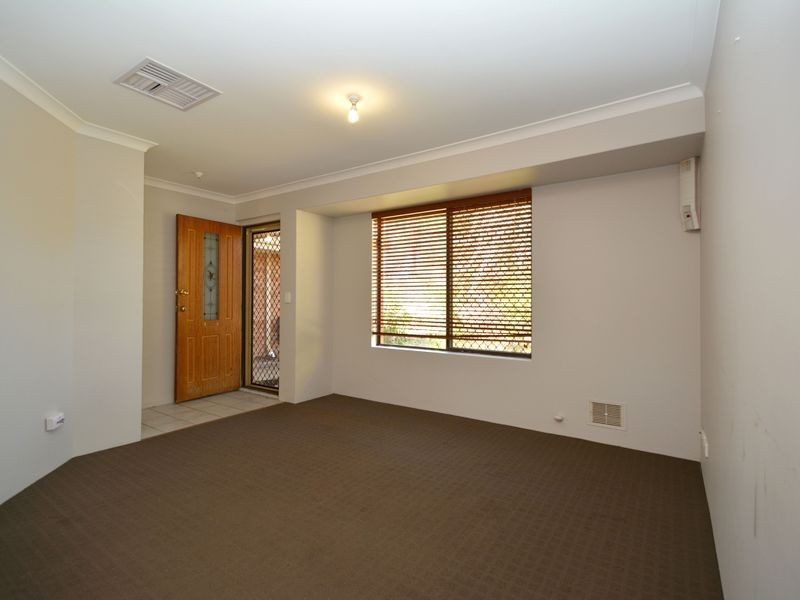 12 Potoroo Place, Brookdale WA 6112