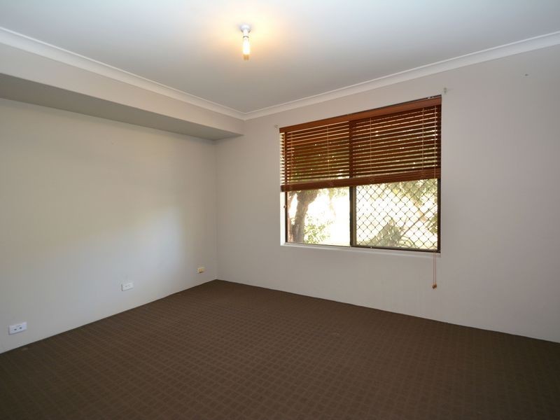 12 Potoroo Place, Brookdale WA 6112