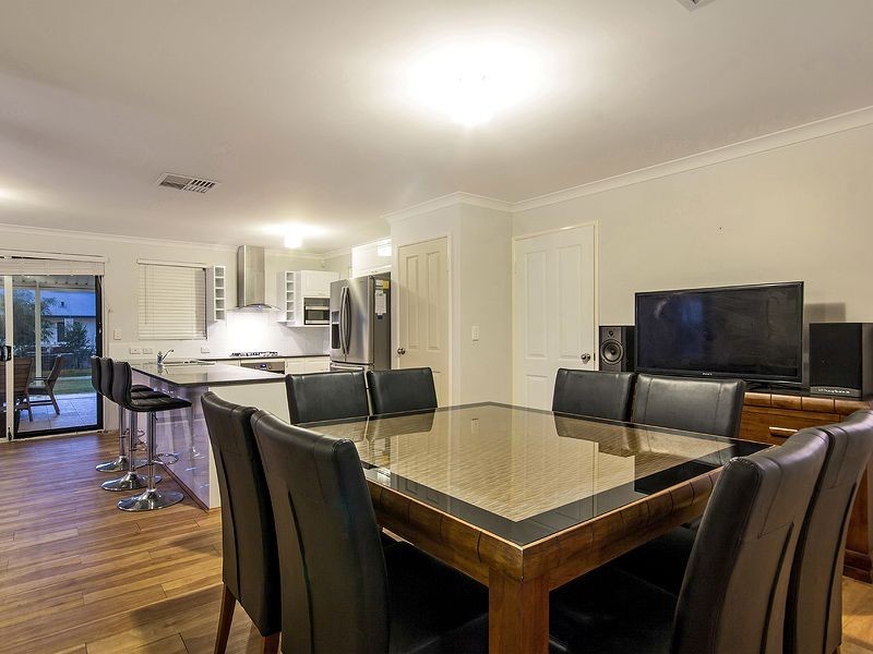 14 Vermilion Boulevard, Hilbert WA 6112