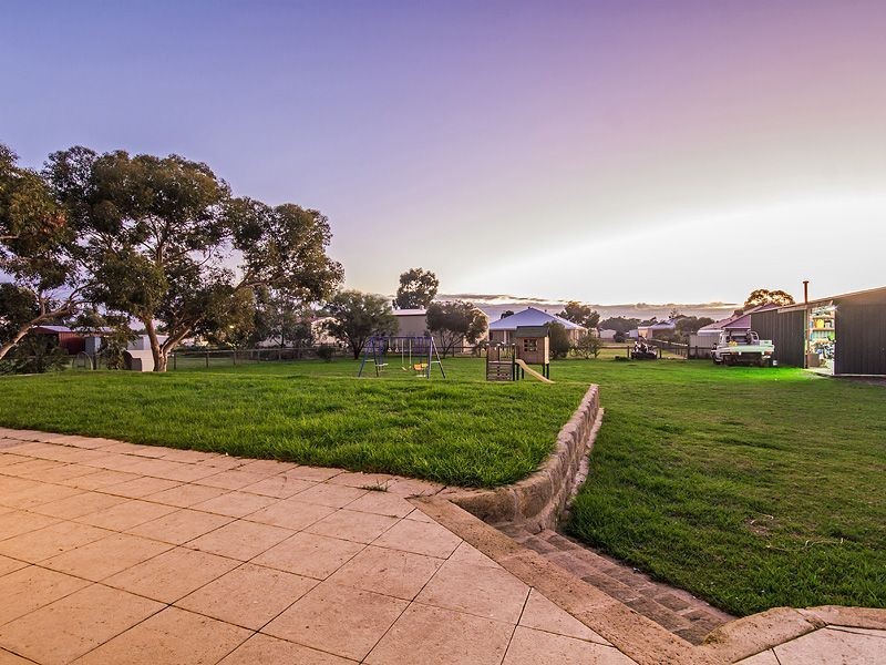 14 Vermilion Boulevard, Hilbert WA 6112