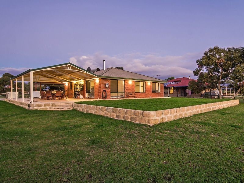 14 Vermilion Boulevard, Hilbert WA 6112