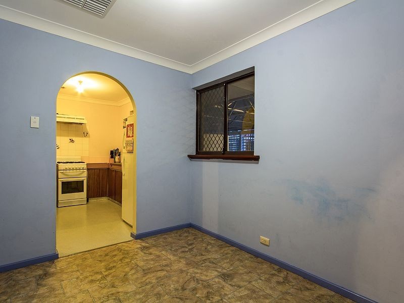 1 Nattai Court, Armadale WA 6112