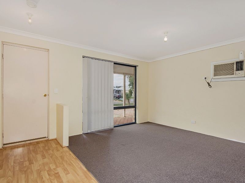 18 Dunn Close, Seville Grove WA 6112