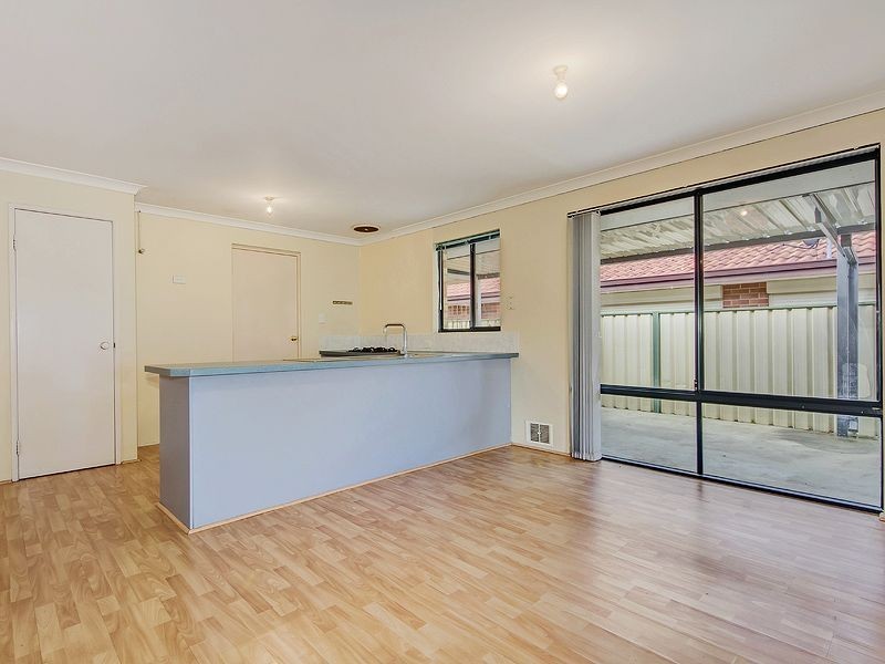 18 Dunn Close, Seville Grove WA 6112