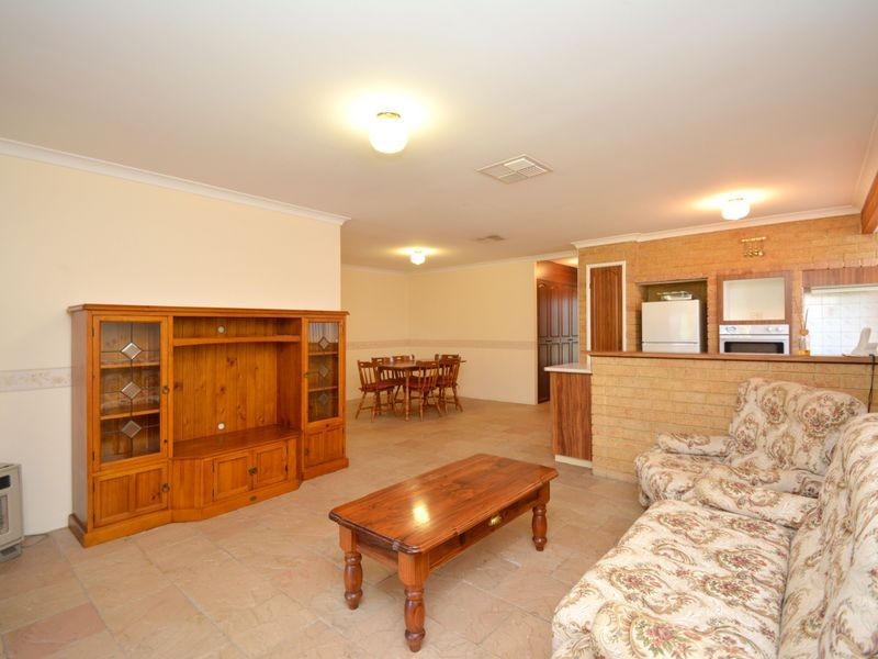 55 Chadwick Parade, Brookdale WA 6112