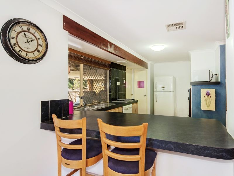 89 Amethyst Crescent, Mount Richon WA 6112