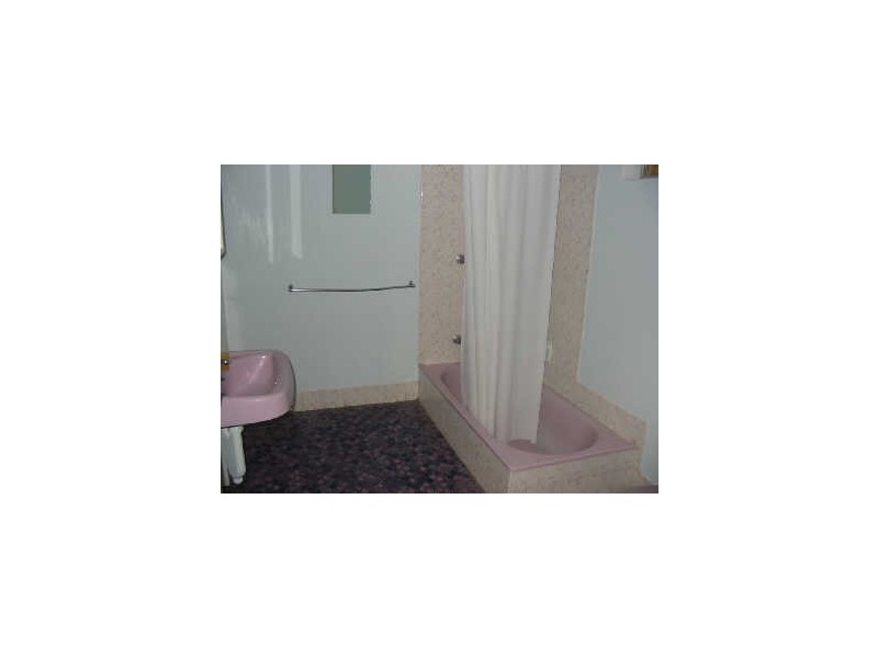 1/4 Dower Court, Armadale WA 6112