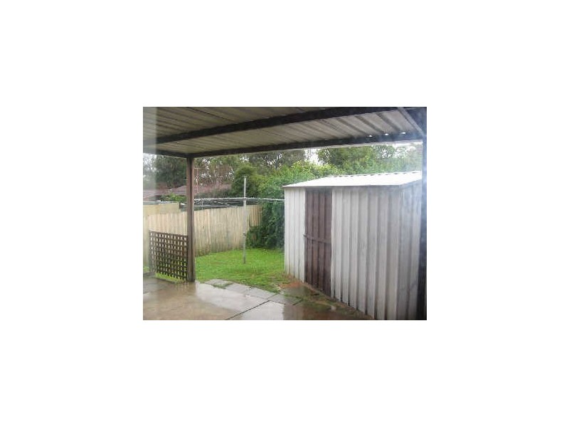 1/4 Dower Court, Armadale WA 6112