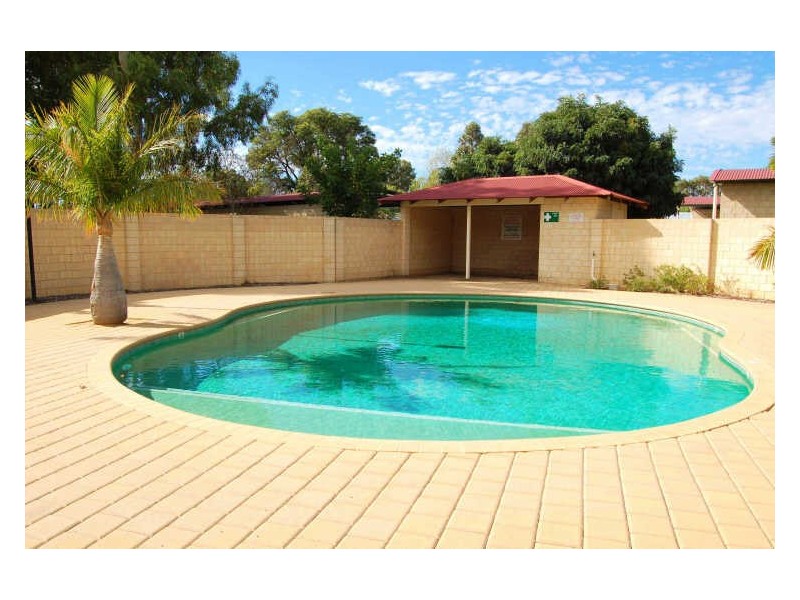 6/2 Benjamin Street, Armadale WA 6112